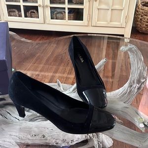 Authentic Vintage Prada black heels Vernice Nero 37.5